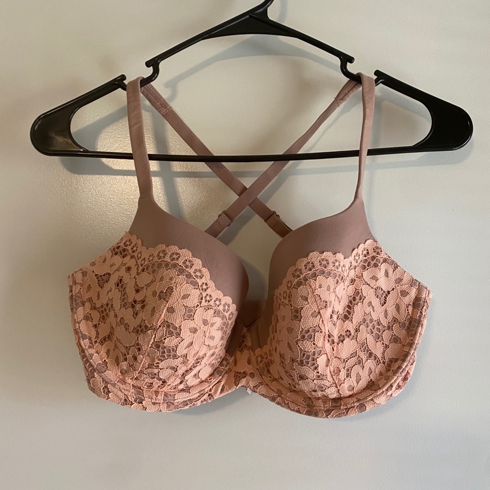 Victoria secret body by Victoria lined Demi